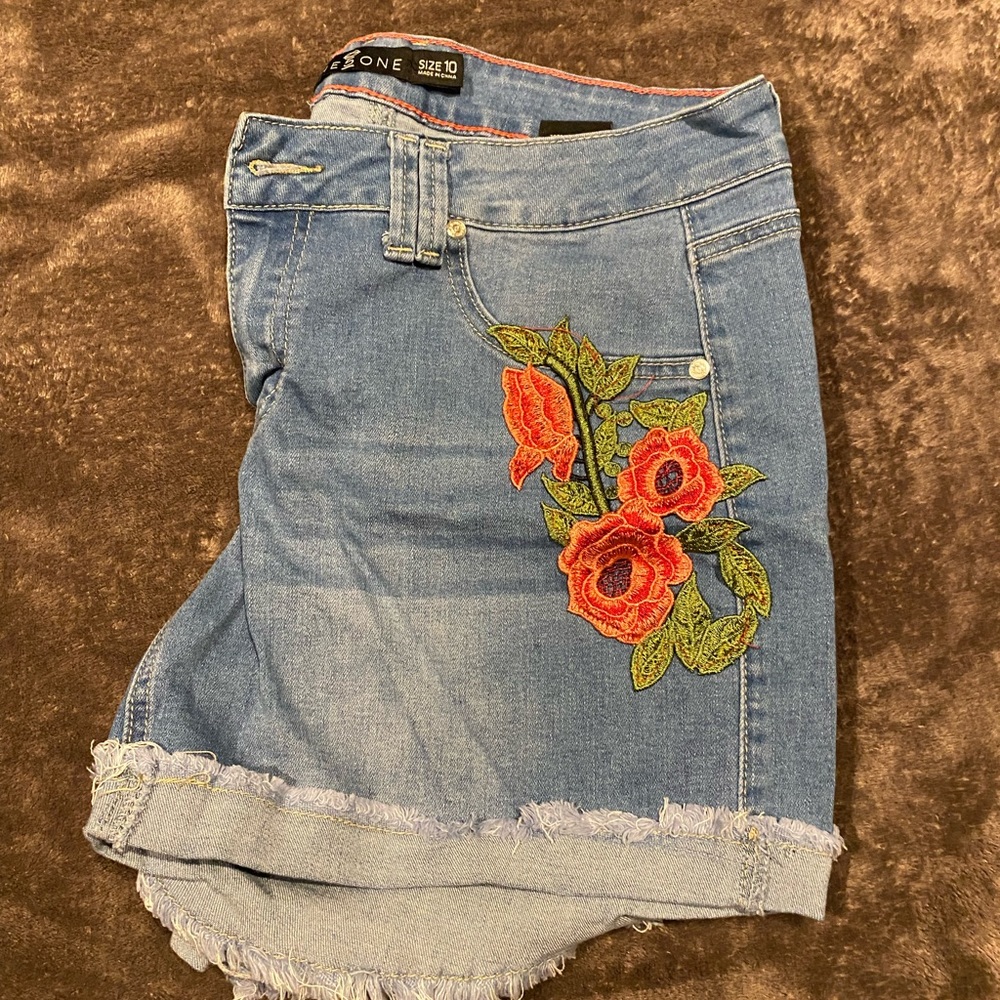 Never worn